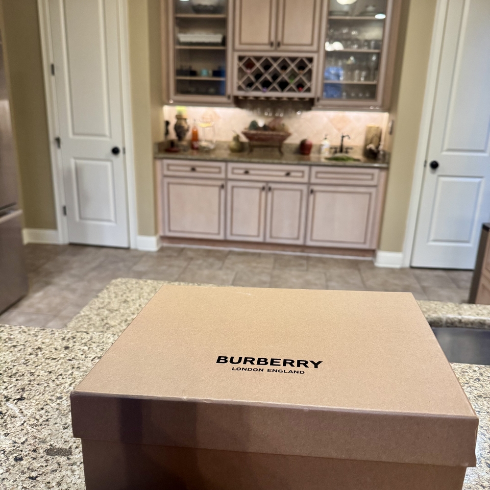 Burberry Women's Checkered Heels - Beige, Black, and Red - Picture 7 of 7